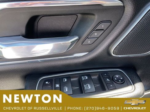 Used 2022 RAM 1500 Laramie AWD/4WD image 6