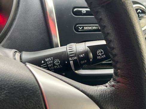 Used 2016 Mitsubishi i ES image 27