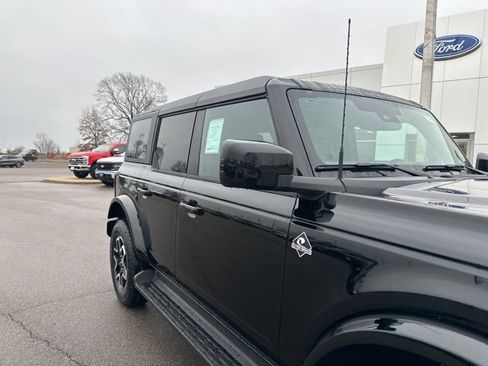 New 2025 Ford Bronco Outer Banks image 7