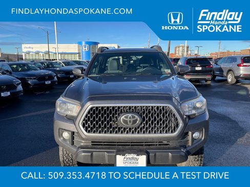 Used 2019 Toyota Tacoma image 2