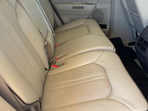 Used 2013 Lincoln MKX AWD image 18