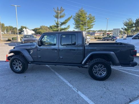 New 2025 Jeep Gladiator Mojave image 17