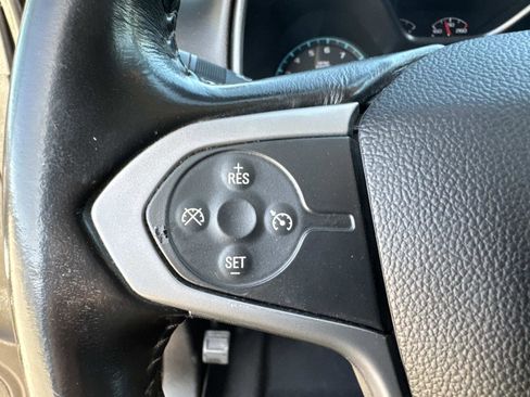 Used 2017 Chevrolet Colorado LT image 37