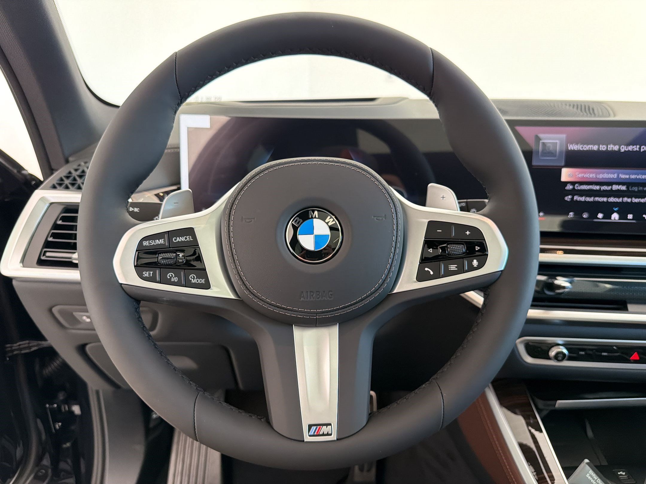 New 2026 BMW X5 xDrive40i w/ M Sport Package AWD/4WD image 11