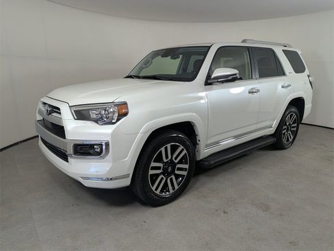 Used 2024 Toyota 4Runner Limited image 8