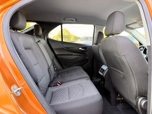Used 2018 Chevrolet Equinox LT FWD image 21