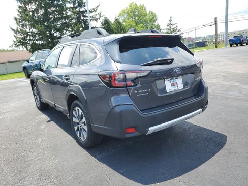 Used 2024 Subaru Outback Limited AWD/4WD image 2