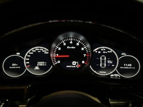 Used 2020 Porsche Panamera Turbo image 30