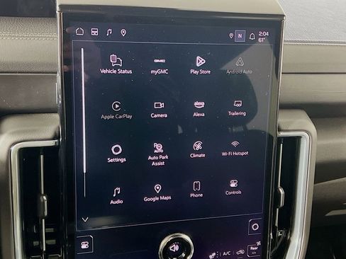 Used 2025 GMC Yukon Denali image 15
