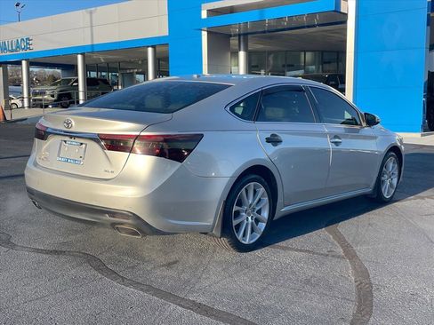 Used 2013 Toyota Avalon XLE Touring image 7