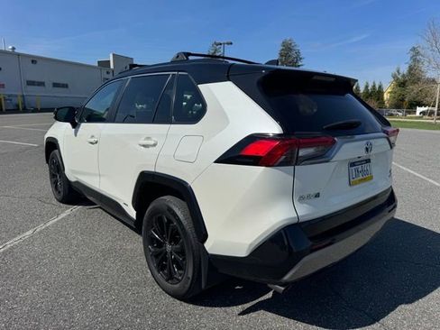 Used 2022 Toyota RAV4 XSE w/ XSE Grade Weather Package image 5