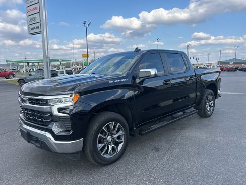 Used 2023 Chevrolet Silverado 1500 LT AWD/4WD image 10
