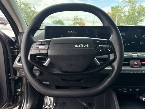 Used 2025 Kia K4 FWD image 26