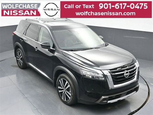 Used 2025 Nissan Pathfinder Platinum w/ Cargo Package image 36