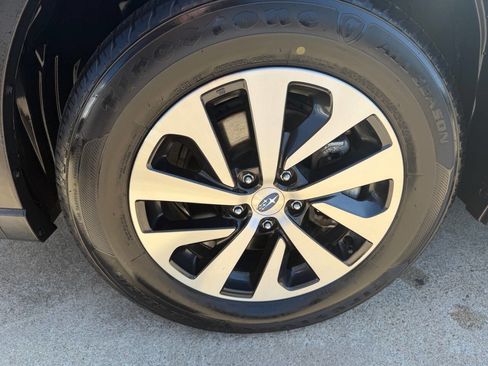 Used 2023 Subaru Outback Premium AWD/4WD image 19