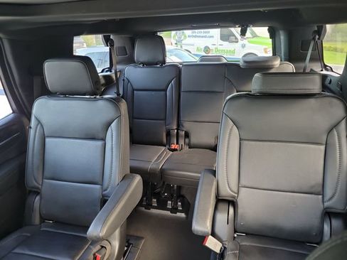 Used 2022 GMC Yukon Denali RWD image 14