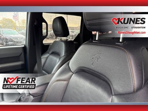 Used 2023 Ford Bronco Badlands image 21