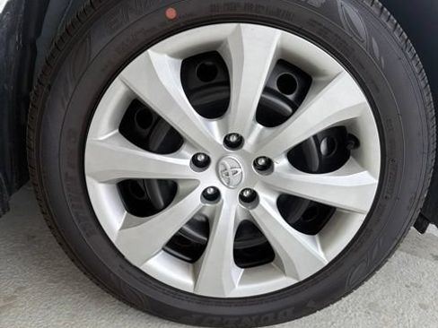 Used 2026 Toyota Corolla LE FWD image 8