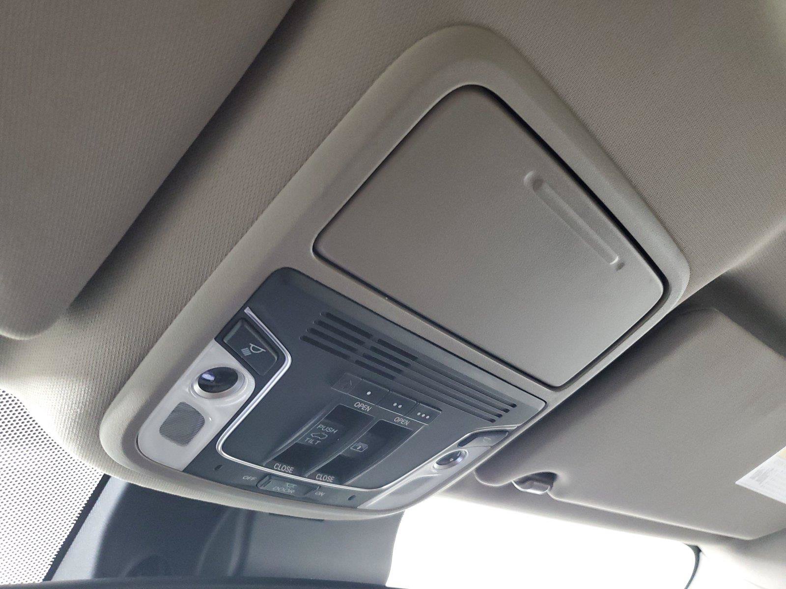 Used 2017 Honda Pilot Elite image 34