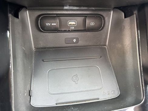 Used 2022 Kia Telluride EX w/ EX Premium Package image 9