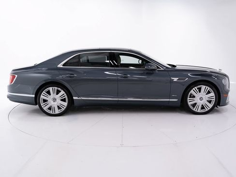 Used 2026 Bentley Flying Spur Plug-In Hybrid AWD/4WD image 6