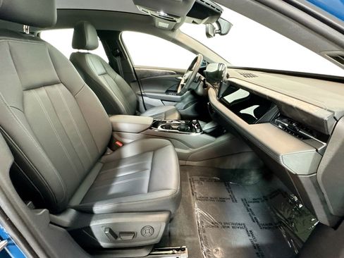 Used 2025 Audi A6 e-tron Ultra w/ Ultra Package image 26