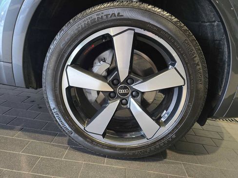 Used 2023 Audi Q5 2.0T Prestige w/ Prestige Package AWD/4WD image 11