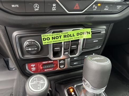 New 2026 Jeep Gladiator Rubicon AWD/4WD image 24