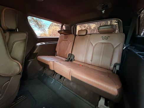 Used 2024 Ford Expedition Max King Ranch RWD image 18
