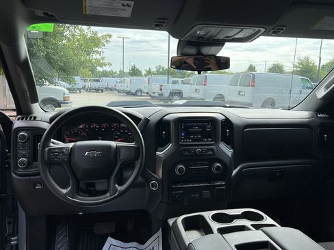 Used 2024 Chevrolet Silverado 1500 Custom Trail Boss AWD/4WD image 32
