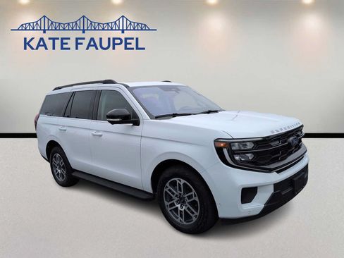 Certified 2025 Ford Expedition Active AWD/4WD image 1