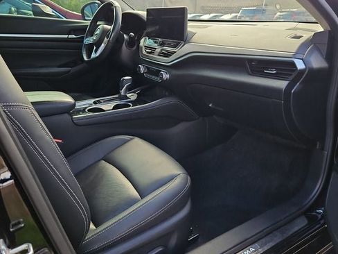 Used 2023 Nissan Altima 2.5 SL image 12