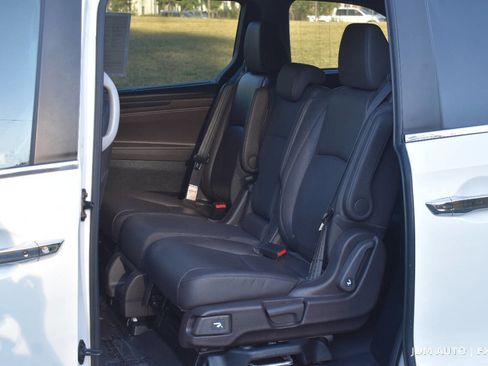 Used 2018 Honda Odyssey EX-L image 13