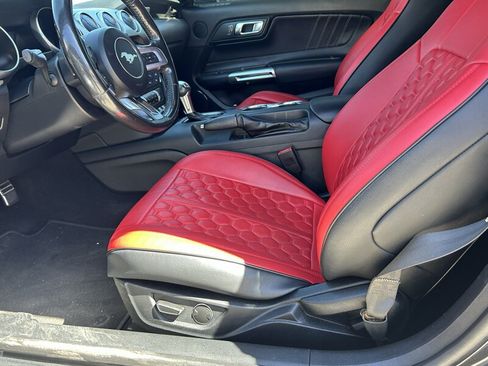 Used 2019 Ford Mustang GT Premium RWD image 23
