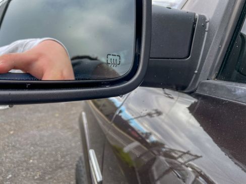 Used 2017 RAM 1500 Laramie w/ Cold Weather Group image 12