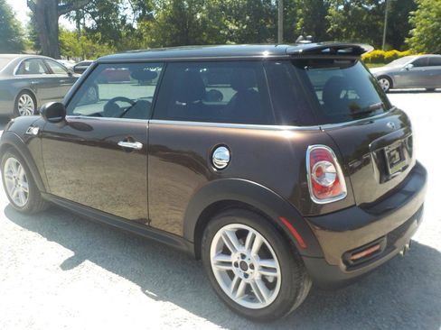 Used 2011 MINI Cooper S FWD image 3