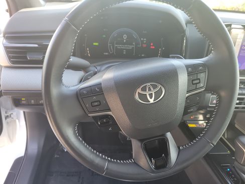 Certified 2025 Toyota Camry SE FWD image 25