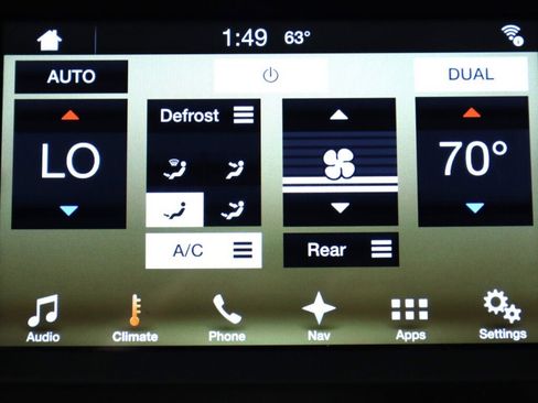 Used 2016 Lincoln Navigator Select RWD image 18