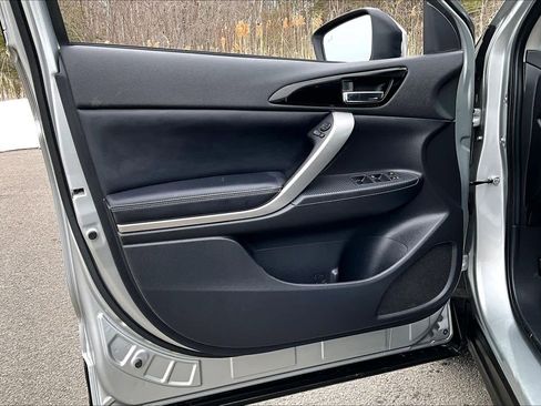 Used 2023 Mitsubishi Eclipse Cross SE image 21