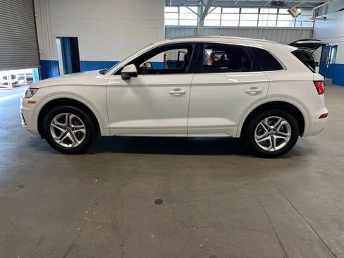 Used 2018 Audi Q5 2.0T Premium Plus w/ Premium Plus Package AWD/4WD image 6