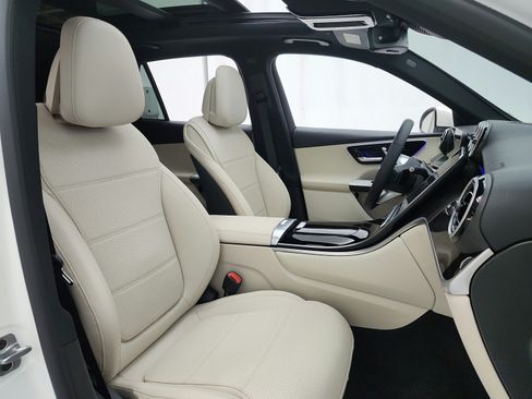 Certified 2026 Mercedes-Benz GLC 300 4MATIC image 20
