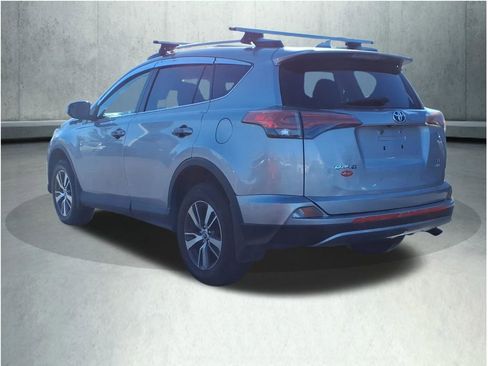 Certified 2018 Toyota RAV4 XLE image 7