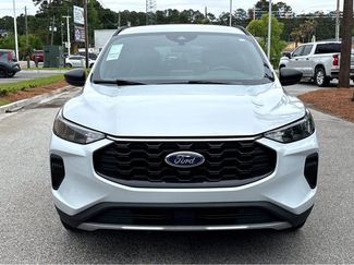Used 2025 Ford Escape ST-Line FWD video 2