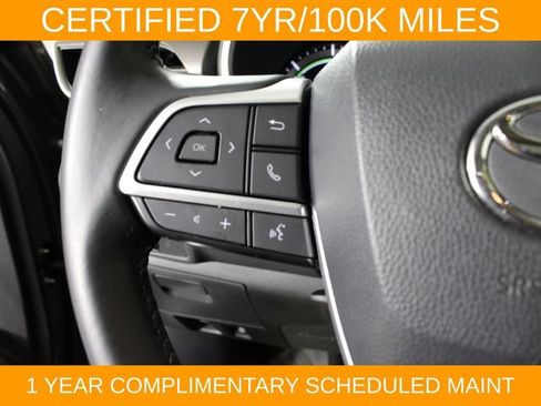 Used 2022 Toyota Highlander XLE AWD/4WD image 22
