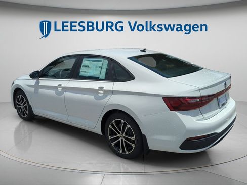 New 2026 Volkswagen Jetta Sport FWD image 9