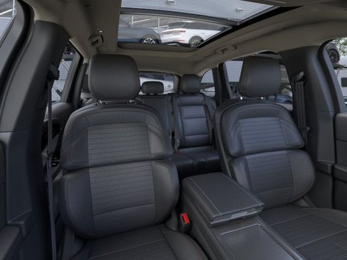 New 2026 Lincoln Nautilus Reserve AWD/4WD image 10
