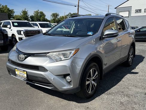 Used 2018 Toyota RAV4 XLE w/ Plus Extra Value Package AWD/4WD image 3