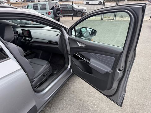Used 2023 Volkswagen ID.4 Pro S RWD image 37