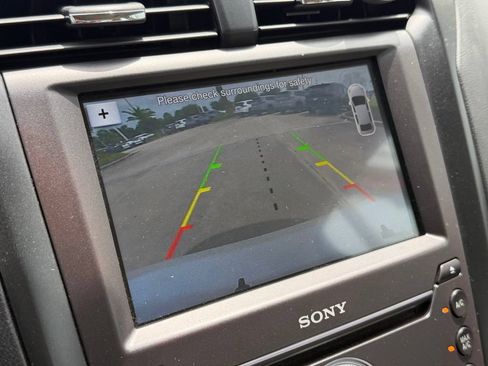 Used 2017 Ford Fusion Titanium FWD image 16