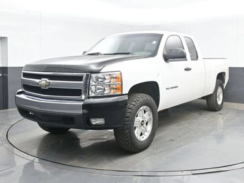 Used 2013 Chevrolet Silverado 1500 W/T RWD image 10